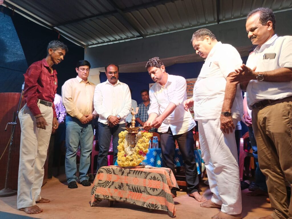 image_editor_output_image-116176458-1702468856427