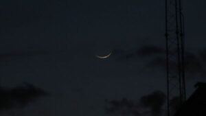 crescent_moon_1710072783193_1710072783331.jpg