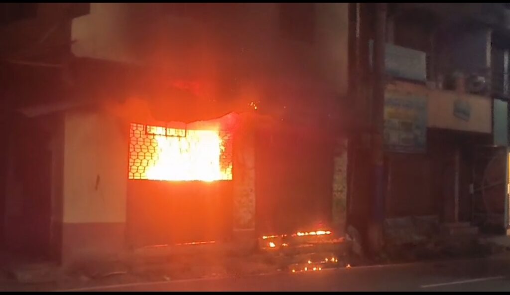 image_editor_output_image-945591675-1745382105114