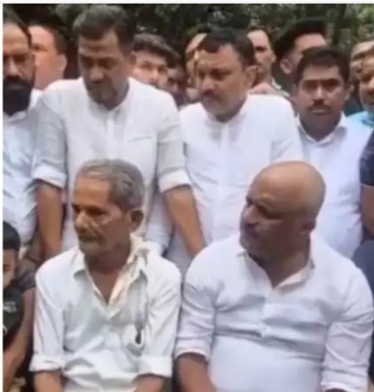 image_editor_output_image-1131042761-1749637344419